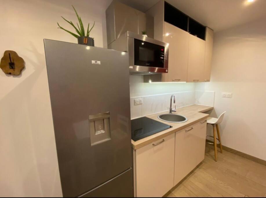Appartement Avec Terrasse Quimper Exterior foto