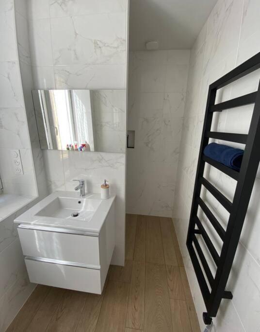 Appartement Avec Terrasse Quimper Exterior foto